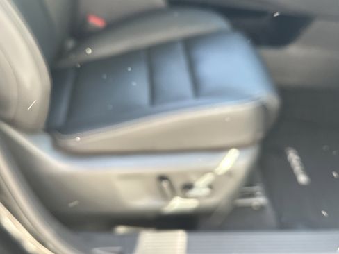 Used 2023 Nissan Rogue SL w/ SL Premium Package FWD image 18