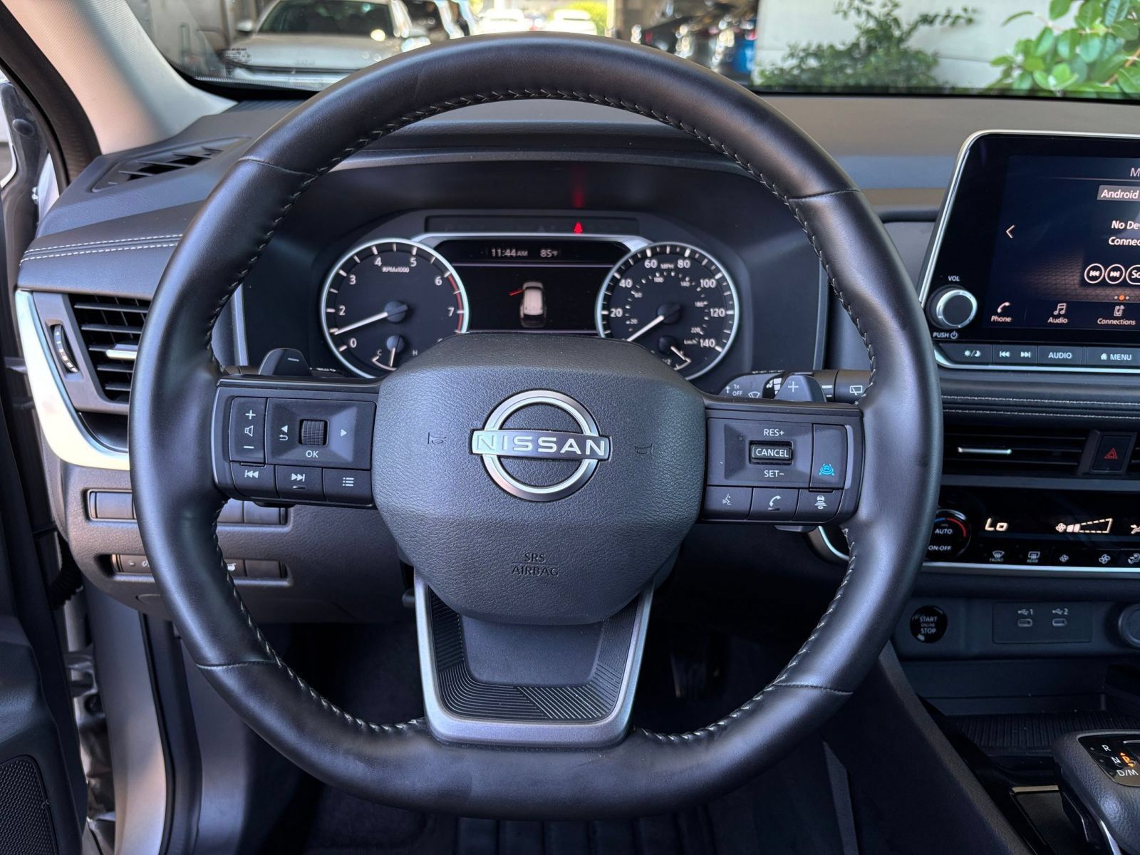 Used 2025 Nissan Rogue SV FWD image 29