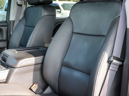 Used 2018 RAM 1500 Laramie w/ Convenience Group AWD/4WD image 38