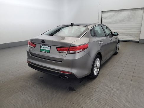 Used 2018 Kia Optima EX w/ Premium Package image 9
