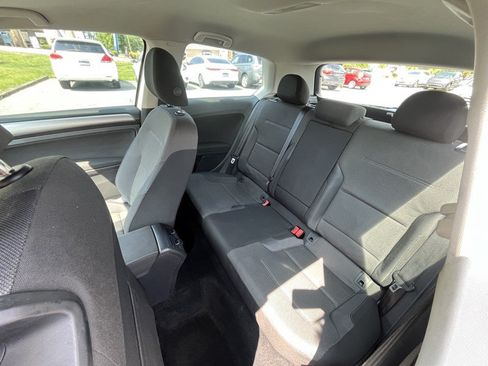 Used 2015 Volkswagen Golf Launch Edition FWD image 11