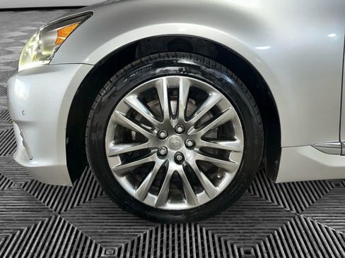 Used 2017 Lexus LS 460 F Sport image 14