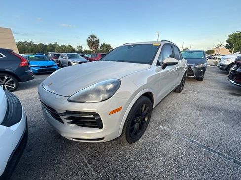 Used 2021 Porsche Cayenne S w/ Premium Package Plus AWD/4WD image 4