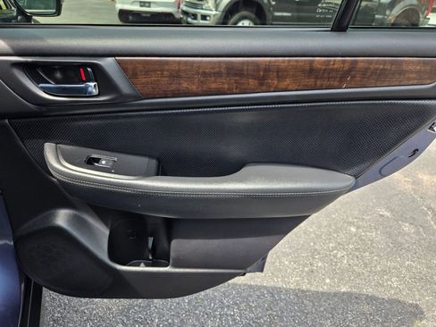 Used 2016 Subaru Outback 2.5i Limited image 25