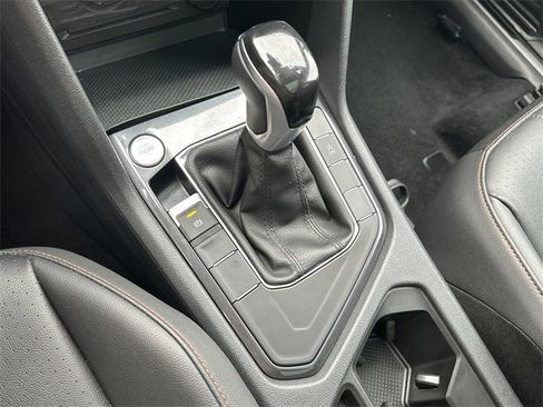 Used 2024 Volkswagen Tiguan Wolfsburg Edition image 36