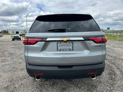 Used 2023 Chevrolet Traverse LT FWD image 5