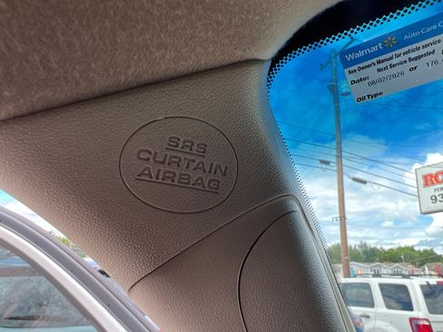 Used 2014 Toyota Sequoia Platinum AWD/4WD image 25
