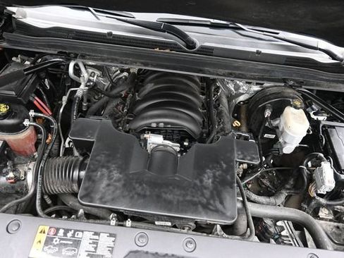 Used 2017 Chevrolet Tahoe Premier AWD/4WD image 34