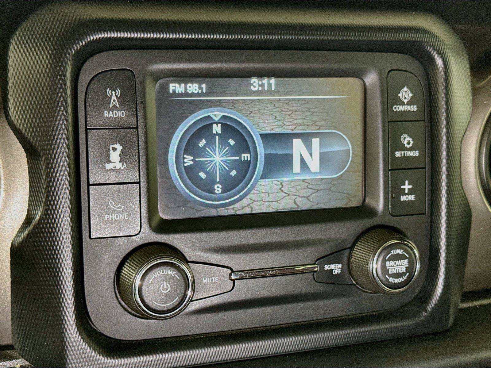 Used 2018 Jeep Wrangler Unlimited Sport AWD/4WD image 11