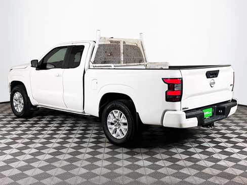 Used 2023 Nissan Frontier SV w/ SV Convenience Package image 6
