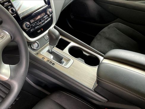 Used 2018 Nissan Murano S AWD/4WD image 18