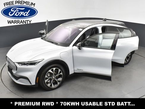 Used 2022 Ford Mustang Mach-E Premium image 33