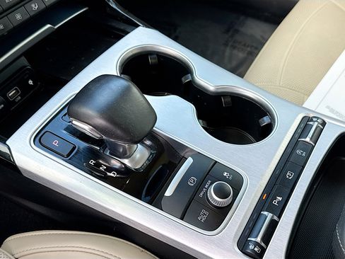 Used 2023 Kia Stinger GT2 image 29