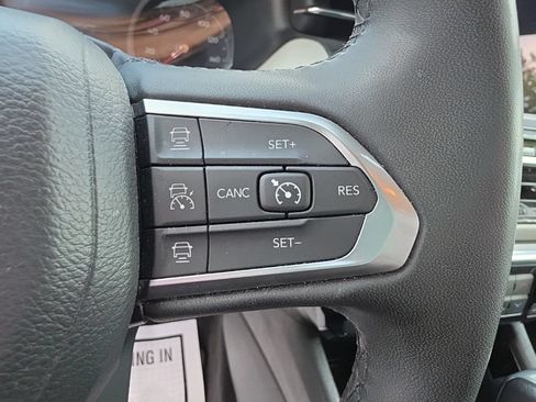 Used 2024 Jeep Compass Limited AWD/4WD image 28