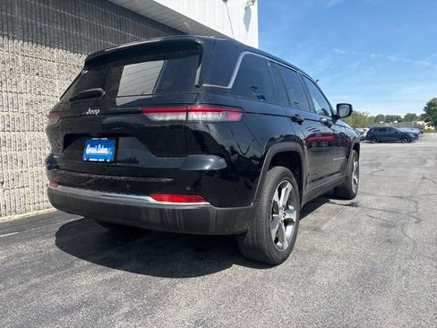 Used 2023 Jeep Grand Cherokee 4WD 4xe image 9