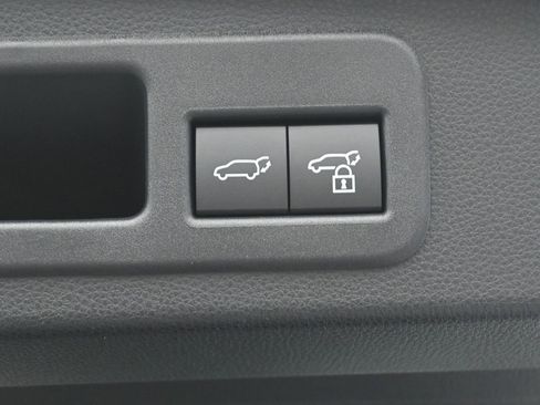 Used 2025 Toyota 4Runner TRD Off-Road Premium image 35