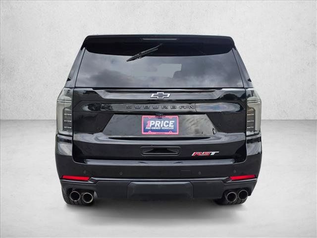 Used 2025 Chevrolet Suburban RST w/ RST Capability Package AWD/4WD image 4