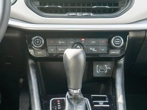 Used 2024 Jeep Compass Limited AWD/4WD image 16