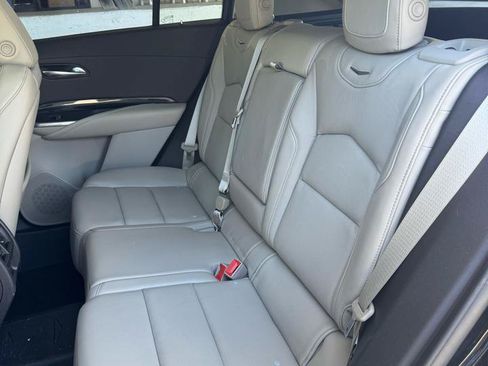 Used 2019 Cadillac XT4 Premium Luxury AWD/4WD image 16