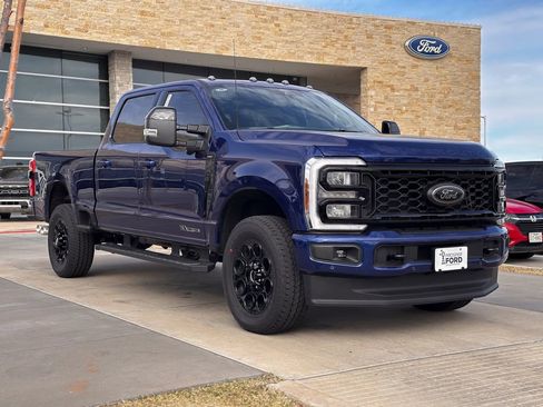 New 2026 Ford F250 Lariat w/ Black Appearance Package image 44