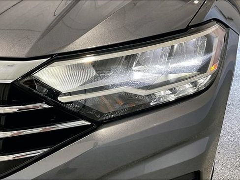 Used 2019 Volkswagen Jetta SE FWD image 37