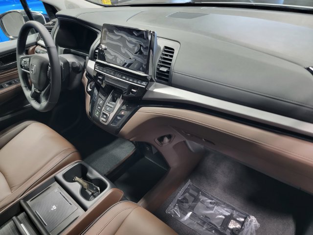 New 2027 Honda Odyssey Touring image 15