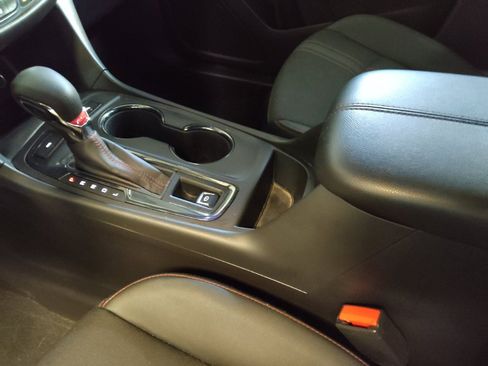 Used 2023 Chevrolet Equinox RS image 26