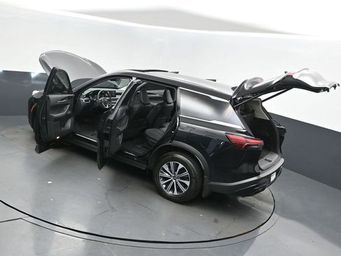Certified 2025 INFINITI QX60 Pure image 2