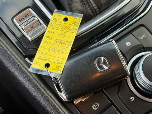 Used 2019 MAZDA CX-5 Touring image 35