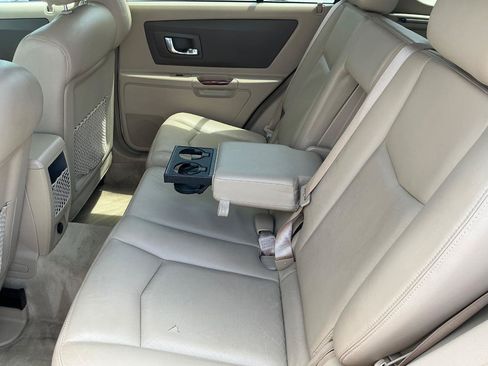 Used 2006 Cadillac SRX w/ Seating Package RWD image 14