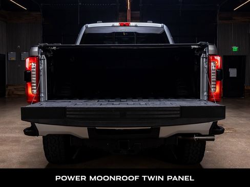 Used 2023 Ford F250 Lariat w/ Lariat Ultimate Package AWD/4WD image 8