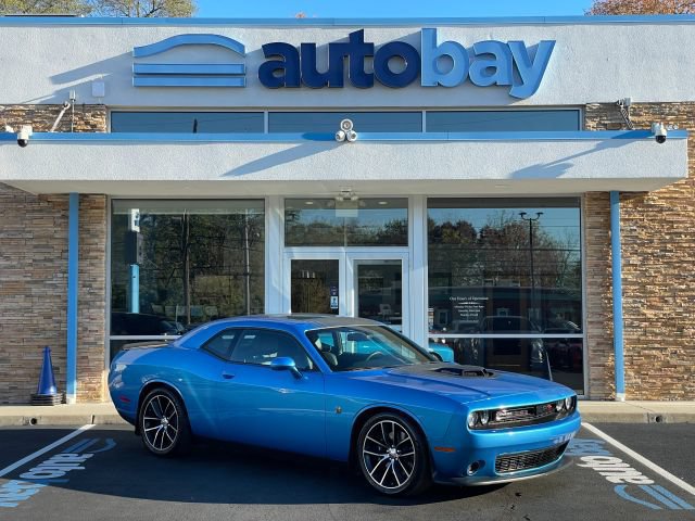 Used 2016 Dodge Challenger R/T Scat Pack RWD image 8