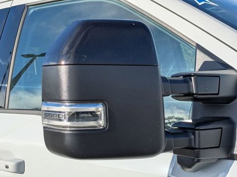 Certified 2026 Ford F250 Lariat w/ Black Appearance Package image 12