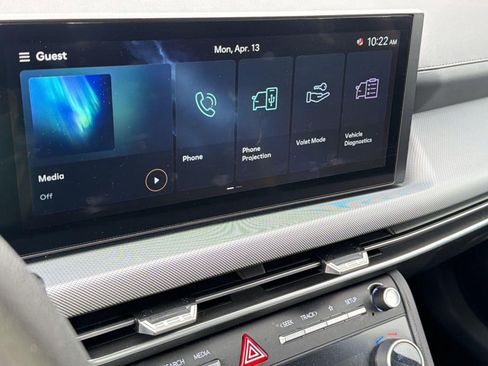 Used 2025 Hyundai Sonata SEL FWD image 22