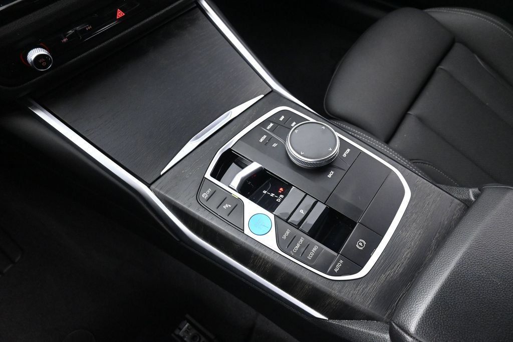 Used 2023 BMW i4 eDrive35 RWD image 41
