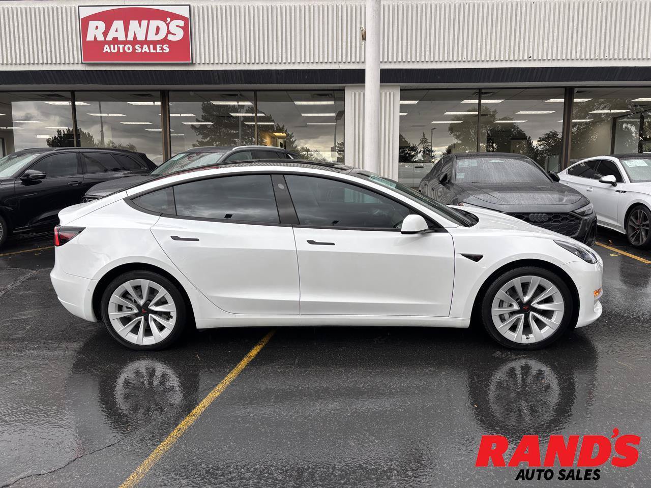 Used 2022 Tesla Model 3 Long Range AWD/4WD image 1