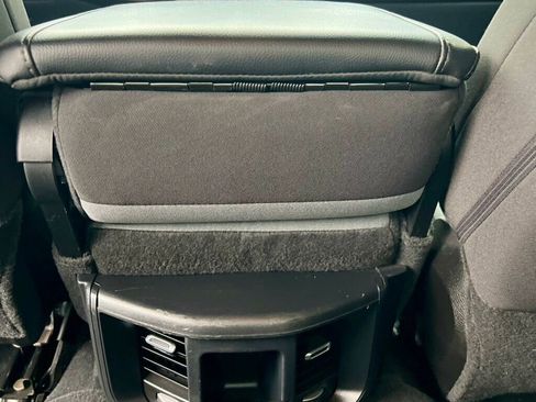 Used 2024 RAM 2500 Big Horn w/ Bed Utility Group image 21