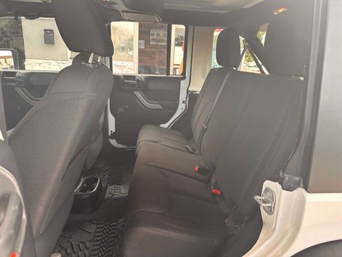 Used 2015 Jeep Wrangler Unlimited Sport w/ Connectivity Group AWD/4WD image 17