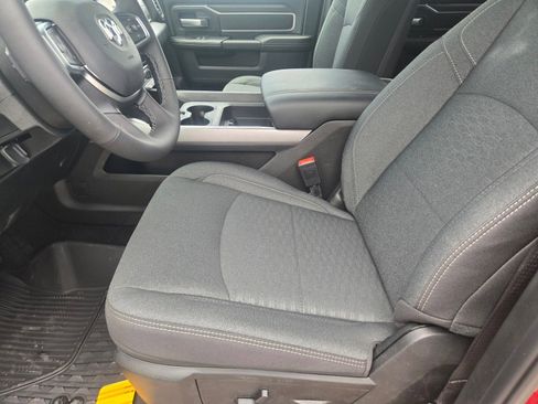 New 2026 RAM 2500 Big Horn AWD/4WD image 11