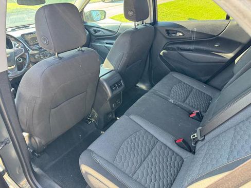 Used 2018 Chevrolet Equinox LT w/ Sun & Infotainment Package FWD image 13