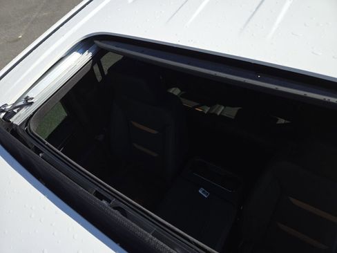 New 2026 GMC Sierra 1500 AT4 w/ AT4 Premium Package image 3