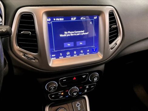 Used 2018 Jeep Compass Latitude w/ Popular Equipment Group AWD/4WD image 7