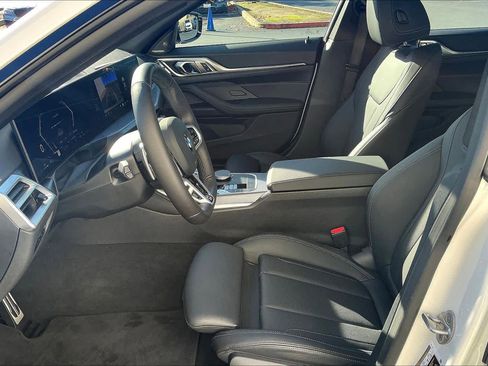Used 2025 BMW 430i xDrive w/ M Sport Package image 26