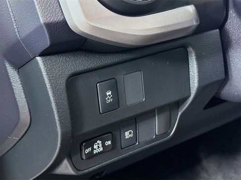 Used 2021 Toyota Tacoma SR5 image 8