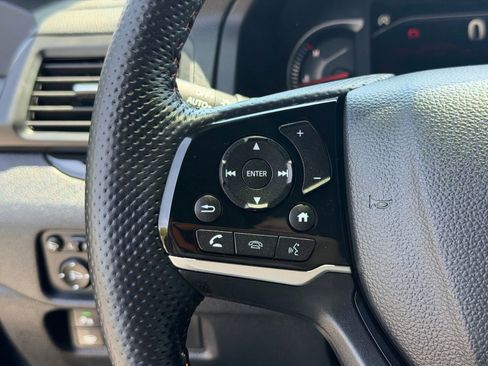 Used 2025 Honda Passport Black Edition image 19
