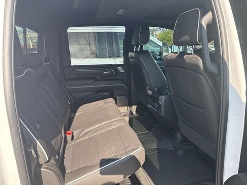Used 2025 GMC Sierra 2500 AT4X AWD/4WD image 14