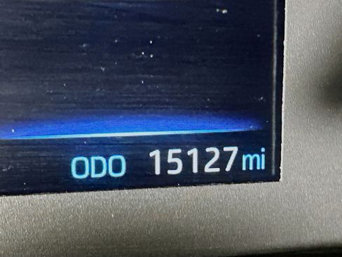 Used 2025 Toyota Corolla LE image 18