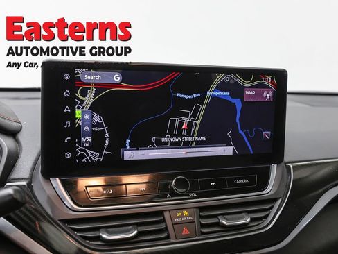Used 2023 Nissan Altima 2.5 SR w/ SR Premium Package FWD image 19