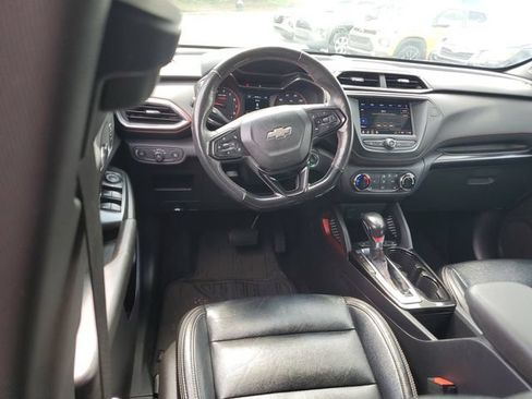 Used 2022 Chevrolet TrailBlazer RS FWD image 11