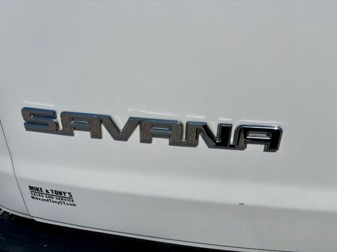 Used 2017 GMC Savana 2500 Extended RWD image 27